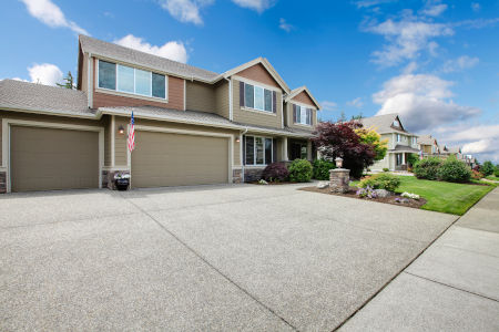 5 Ways Driveway Washing Prevents Costly Damages